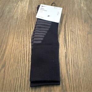 NIKE OUTDOOR WOOL BLEND CREW SOCKS BLACK FD8472-010 Medium 1 Pair New With Tags